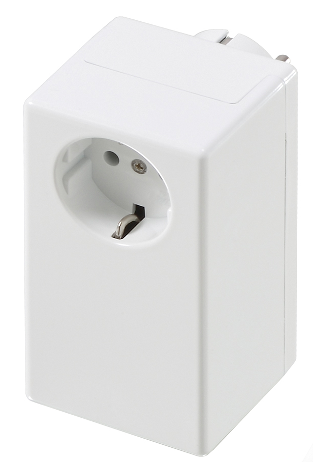 Штекерный корпус со штекером и штепсельной розеткой с защитным контактом